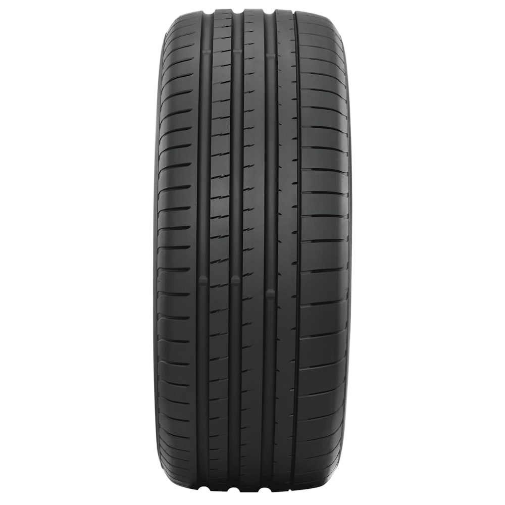 Yokohama ADVAN Sport V107 tyre tread